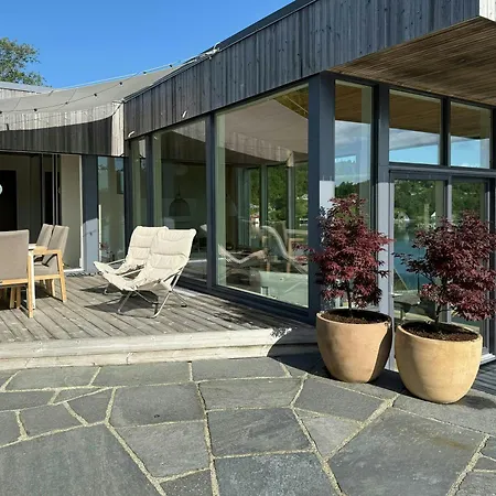 And Boathouse By The Sea In Sveio Semesterbostad